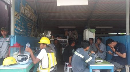 Sehari Beromset Rp 2 Juta, Warung Nasi di Pabrik Semen Rembang