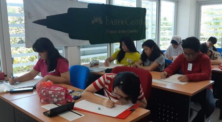 Faber-Castell Rangsang Anak Muda Lahirkan Super Hero Indonesia