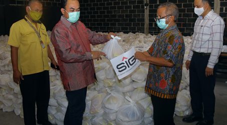 Jelang Idul Fitri di Masa Pandemi Corona, SIG Salurkan 64.601 Paket Sembako