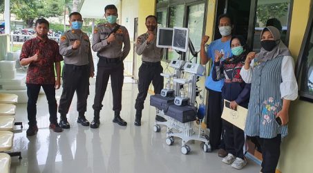 Polri Distribusikan Ventilator Bantu Tekan Penyebaran COVID-19 di Jawa Timur
