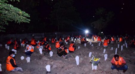 Baca Tahlil Malam Hari di Makam Korban COVID-19, Hukuman Pelanggar di Sidoarjo