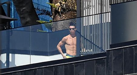 Cristiano Ronaldo Positif COVID-19, Tanpa Gejala dan Isolasi Mandiri