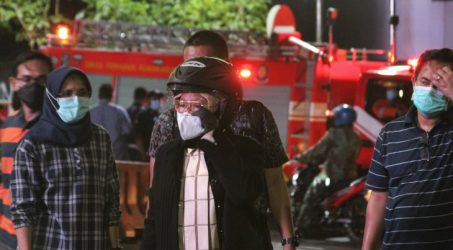 Tak Terima Fasilitas Publik Dirusak, Risma Marahi Pendemo UU Cipta Kerja