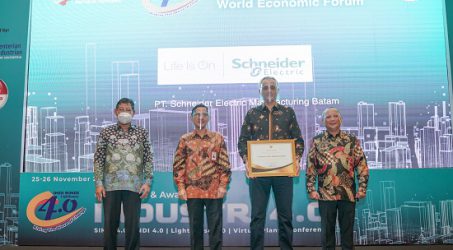Dorong Transformasi Industri,  Schneider Electric Kembali Raih Penghargaan INDI 4.0