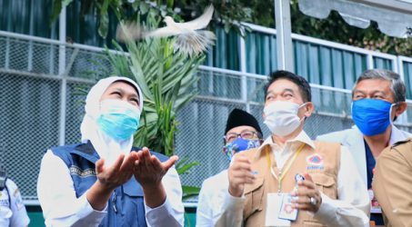 Khofifah Resmikan RS Lapangan Ijen Malang Akibat Lonjakan Pasien COVID-19