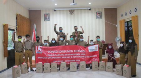 Alfamidi Salurkan Donasi Konsumen Bantu Penyandang Disabilitas