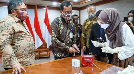 Menristek Dukung Guru Besar ITS Kembangkan Pendeteksi COVID-19 Lewat Bau Keringat Ketiak