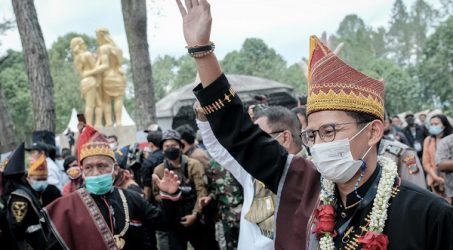 Targetkan 244 Desa Wisata Tersertifikasi Mandiri, Sandiaga Undang 12 Kepala Daerah