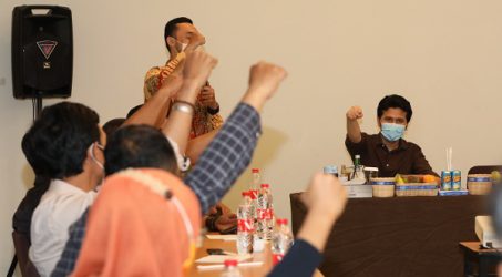 Wagub Emil Tertantang Fasilitasi Milenial Jatim yang Memilih Berkarya di Daerah