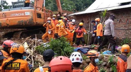 BPBD Nganjuk Laporkan Masih Mencari Tujuh Warga Ngetos di Lokasi Longsoran