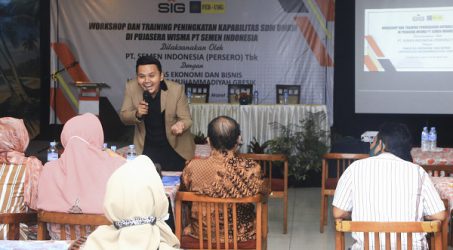 SIG Bekali 28 UMKM Pujasera Wisma A Yani Gresik Gunakan Platform Digital