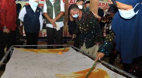 Urip Iku Gawe Urup, Khofifah Kunjungi Rumah Harapan Tunagrahita Dukungan BI