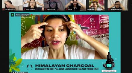 Bikin Wajah Cerah dengan Face Yoga Ala Himalayan Charcoal Serum