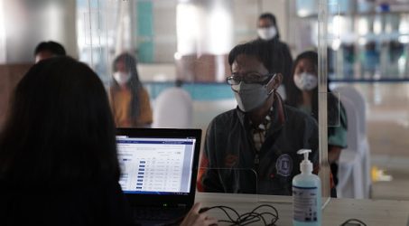 Pelindo III Gelar Vaksinasi Mitra Kerja Pelabuhan Tanjung Perak