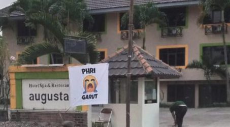 Puluhan Hotel Garut Kibarkan Bendera Putih Emotikon Menangis : Kami Tak Tahan Lagi