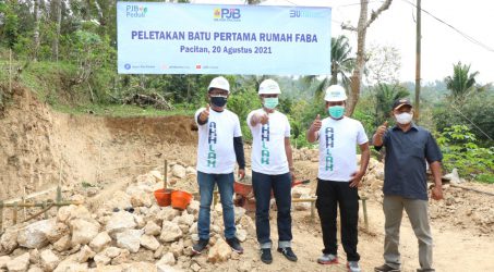 PJB Manfaatkan Limbah Batu Bara Bangun Rumah Layak Huni di Pacitan