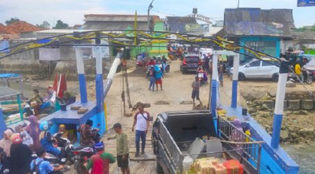 Puluhan Tahun Antrian Panjang di Kecamatan Talango Tidak Teratasi