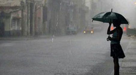 Ini Tips Tetap Sehat di Musim Hujan Nasihat Pakar Kesehatan Masyarakat Unair