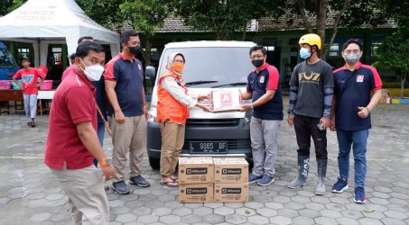 Karyawan Alfamidi Patungan Bantu Korban Semeru