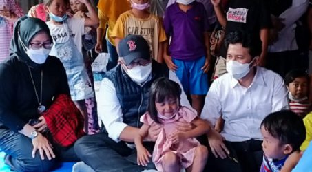 Bank Indonesia – BMPD Provinsi Jawa  Kunjungi Pengungsian  Korban Bencana Semeru, Serahkan Bantuan Rp 473 Juta