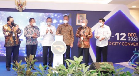 Resmi Dibuka GIIAS Surabaya 2021 Dorong Kendaraan Bermotor Ramah Lingkungan