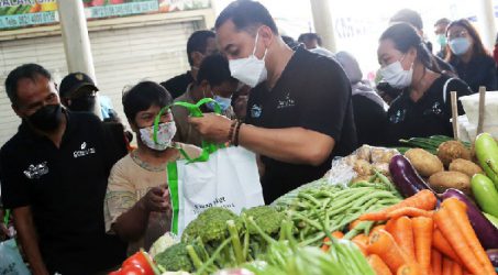 Lima Pasar Tradisional di Surabaya Bebas Kantong Plastik