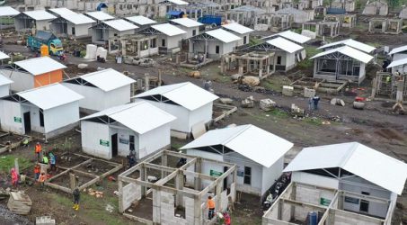 Gubernur Resmikan Pembangunan 50 Huntara Korban Semeru