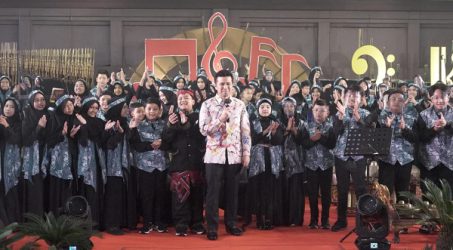 SD Mumtaz 1-2 Taman Sidoarjo Raih Rekor MURI Ansambel Alat Musik Terbanyak