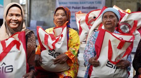 SIG Bagikan 33.000 Paket Sembako Ramadan Senilai Rp1,9 Miliar di Tiga Provinsi
