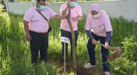 SKK Migas – Medco Energi Tanam Ratusan Pohon Sonokembang