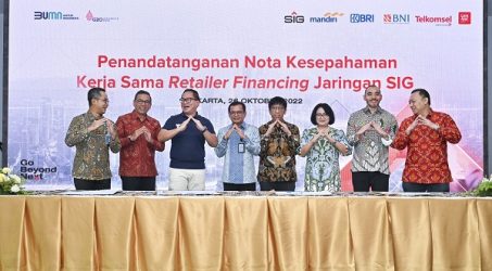 Mudahkan Pembiayaan Toko Bangunan, SIG Gandeng Bank Mandiri, BRI, BNI, Telkomsel dan LinkAja
