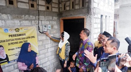 Realisasi Dipercepat, 551 Warga Tidak Mampu Lamongan Mendapat Bantuan Pasang Baru Listrik Gratis