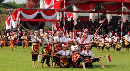 Maknai Hari Pahlawan dengan Bangun Karakter Terbaik Bagi Bangsa dan Negara
