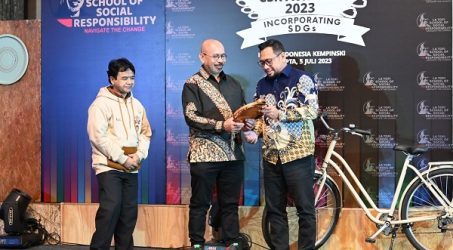 Borong Sepuluh Penghargaan, SIG Raih Predikat Platinum pada Nusantara CSR Awards 2023