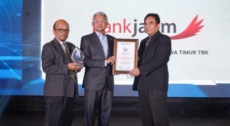 Konsisten Inovasi Digital, Bank Jatim Sabet Tiga Penghargaan dari Itech