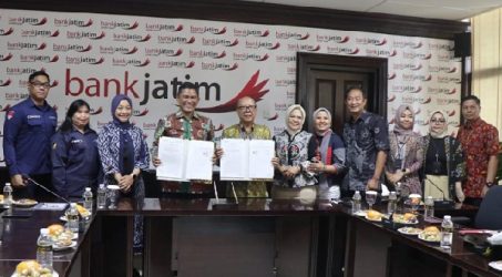 Tingkatkan Kesejahteraan PMI, Bank Jatim Tanda Tangani Perjanjian Kerja Sama BP2MI