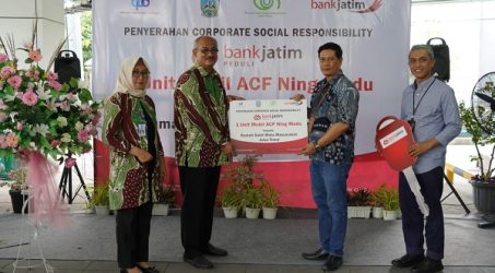 Peduli Layanan Kesehatan Mata, Bank Jatim Serahkan CSR Mobil Operasional ke RSMM Jawa Timur