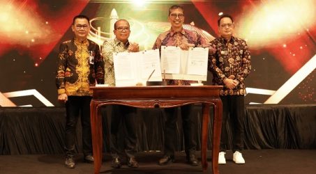 Bank Jatim Teken Shareholder Agreement dengan Pemprov Lampung dan Bank Lampung