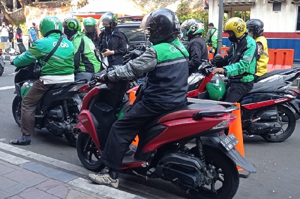 Pakar Ekonomi: Kenaikan Tarif Ojol Berisiko Munculnya Masyarakat Miskin Baru