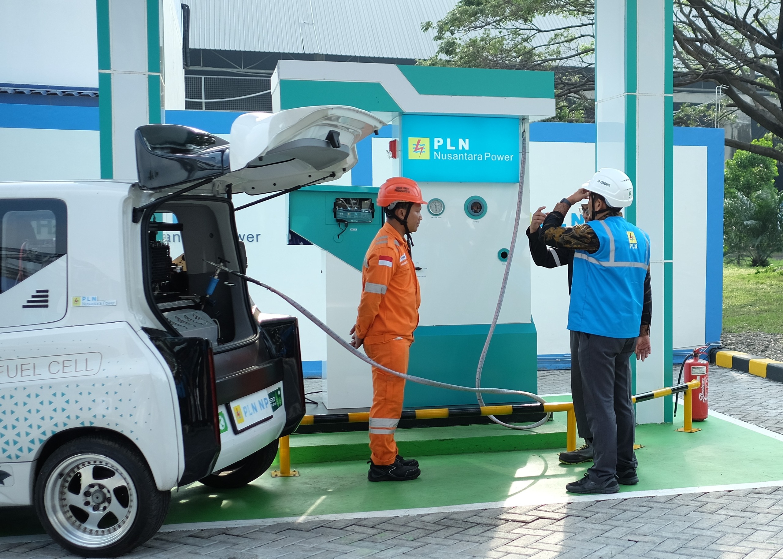 PLN Nusantara Power Resmikan Hydrogen Refueling Station Merah Putih di Rembang