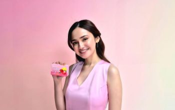 Artis Syifa Hadju Gemari C+Collagen Sido Muncul, Suplemen Kolagen untuk Semua Kalangan