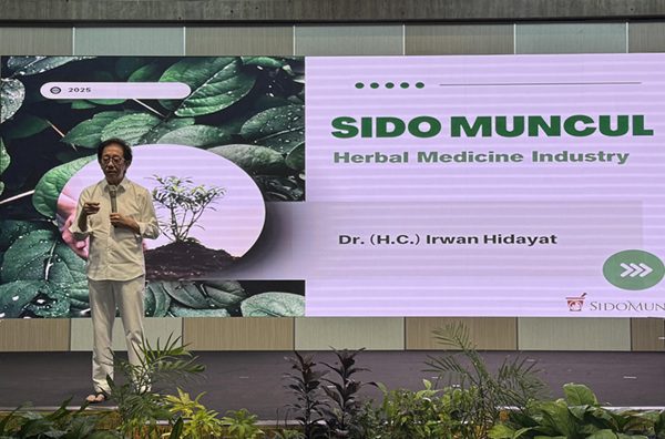 Profesor China Kagumi Pabrik Jamu Modern Sido Muncul