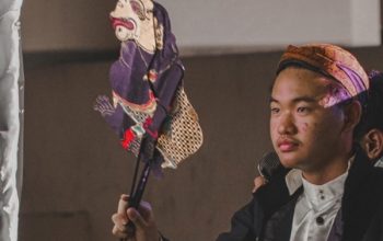 Kisah Dalang Muda Berdarah Tionghoa, dari Cadel, Mahasiswa ITS hingga Jadi Pembicara Forum Internasional